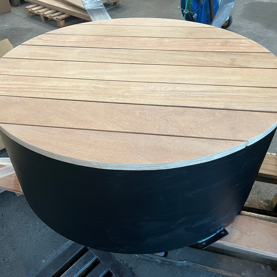 Rund benk/plattform pulverlakkert