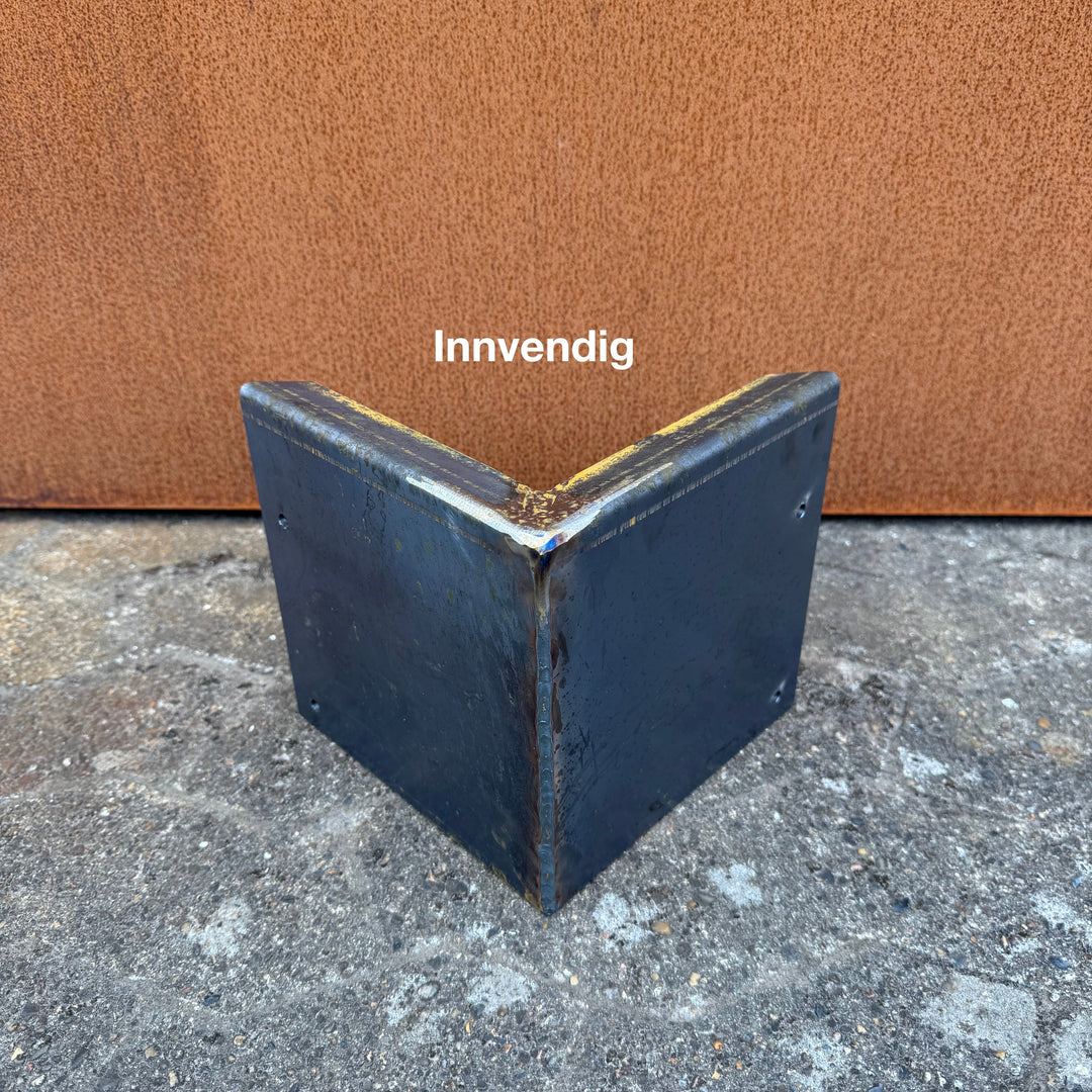 Hjørne for bedkant med utvendig skrå kant