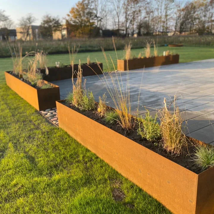 Spesialmål: Plantekasse med bunn