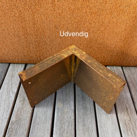 Hjørne for bedkant med bøyd kant
