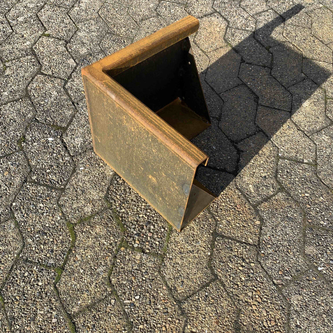 Utvendig hjørne for støttemur i cortenstål